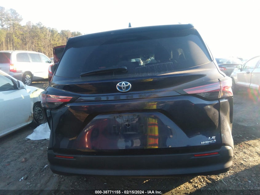 2022 TOYOTA SIENNA LE - 5TDKRKEC9NS130604
