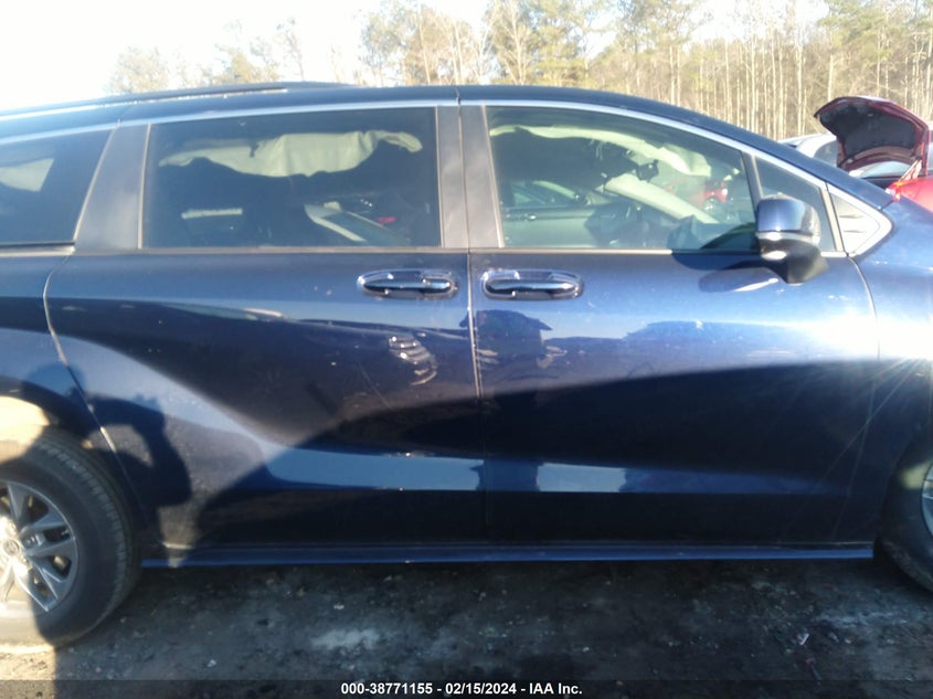 2022 TOYOTA SIENNA LE - 5TDKRKEC9NS130604