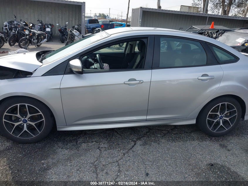 2016 FORD FOCUS SE - 1FADP3F2XGL362486