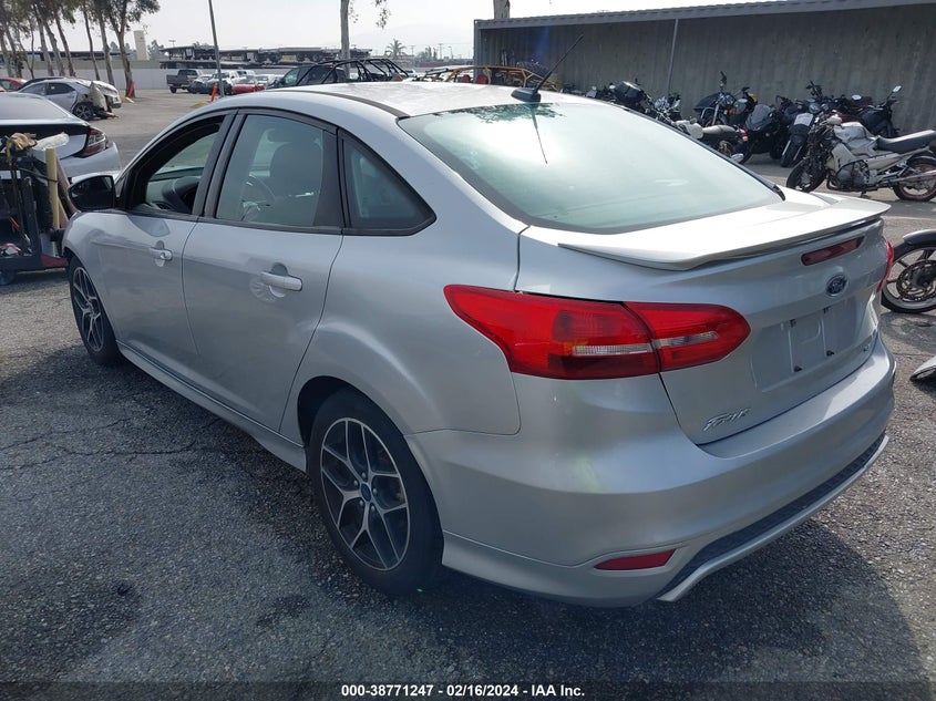 2016 FORD FOCUS SE - 1FADP3F2XGL362486