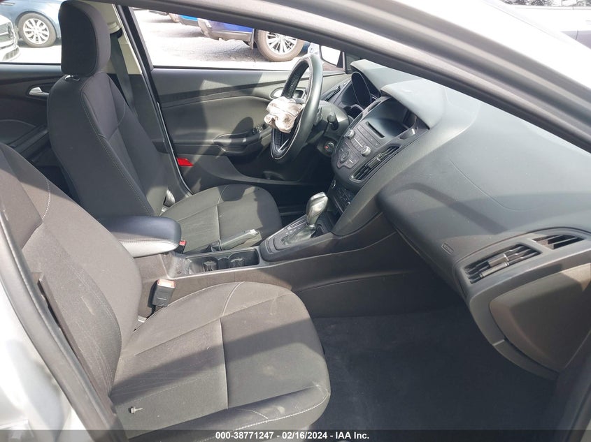 2016 FORD FOCUS SE - 1FADP3F2XGL362486