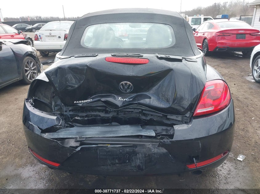 2013 VOLKSWAGEN BEETLE 2.0T - 3VW7T7AT1DM824676