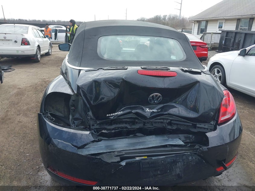 2013 VOLKSWAGEN BEETLE 2.0T - 3VW7T7AT1DM824676