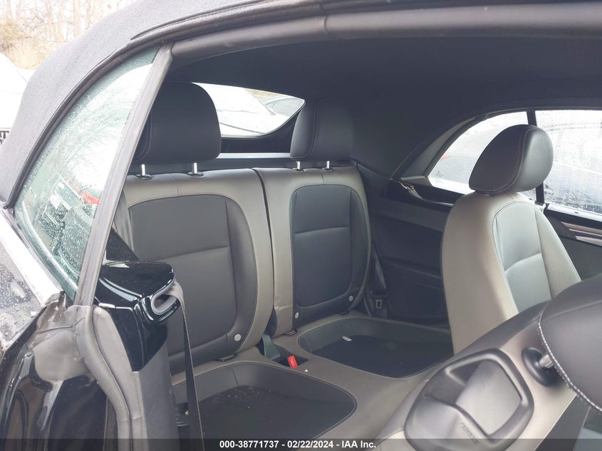 2013 VOLKSWAGEN BEETLE 2.0T - 3VW7T7AT1DM824676