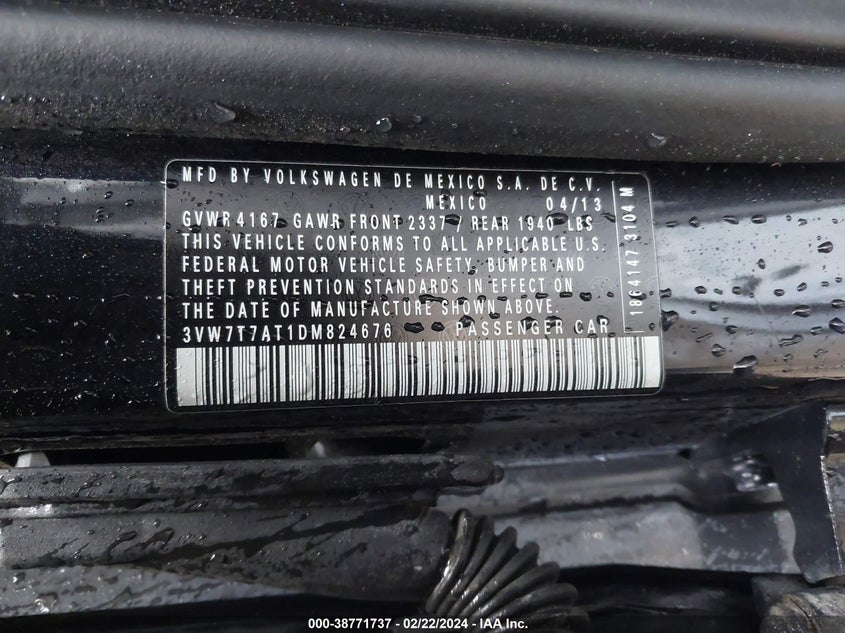 2013 VOLKSWAGEN BEETLE 2.0T - 3VW7T7AT1DM824676