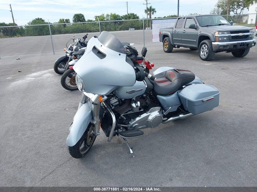 2023 HARLEY-DAVIDSON FLHX - 1HD1KBC11PB676985
