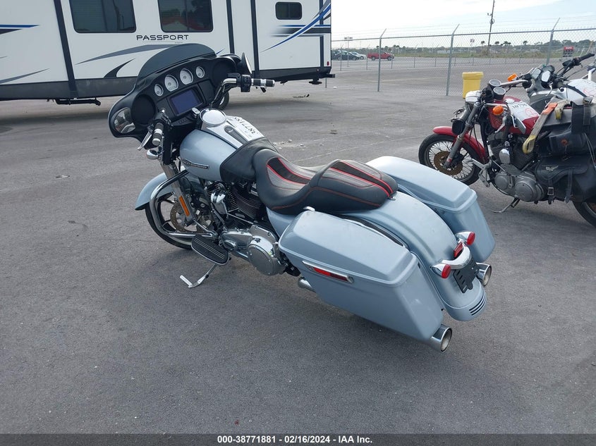 2023 HARLEY-DAVIDSON FLHX - 1HD1KBC11PB676985