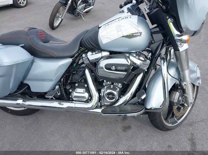 2023 HARLEY-DAVIDSON FLHX - 1HD1KBC11PB676985