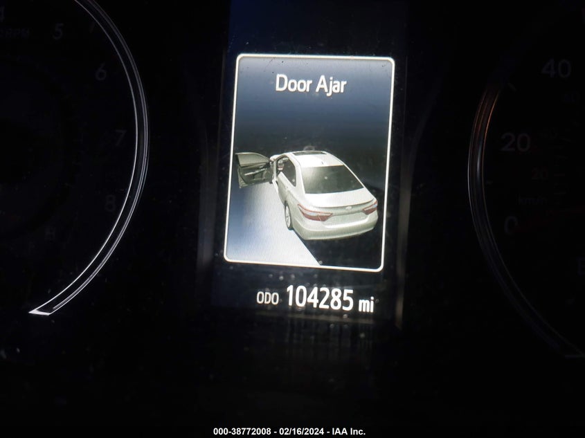 2016 TOYOTA CAMRY SE - 4T1BF1FK0GU564137