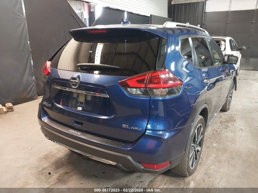 2018 NISSAN ROGUE S/SL/SV - JN8AT2MV2JW323255