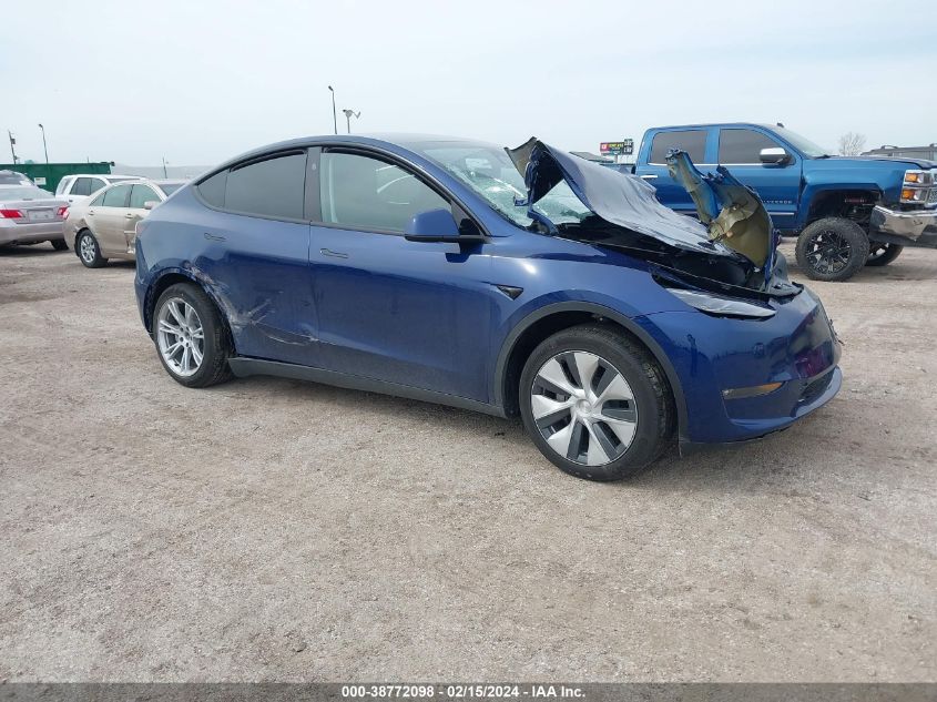 7SAYGAEE1RF981921 2024 TESLA MODEL Y - Image 1