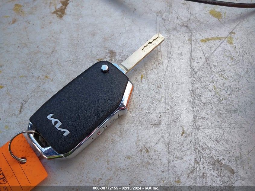 2023 KIA SPORTAGE HYBRID LX - KNDPUCAG4P7096782