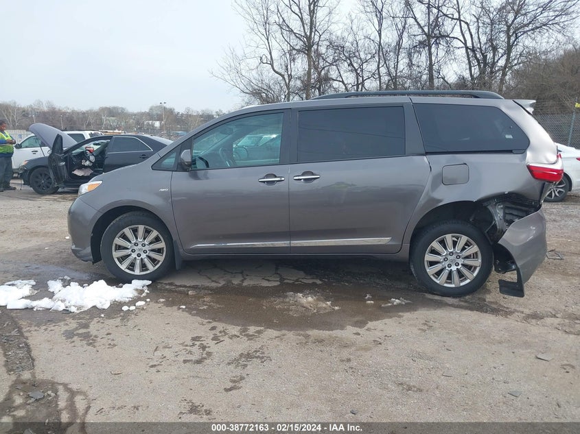 VIN 5TDDZ3DC7HS171981 2017 TOYOTA SIENNA XLE 7 PASSENGER