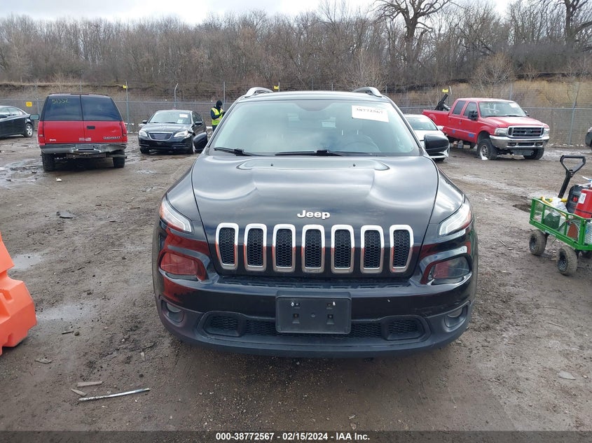 VIN 1C4PJMCB0HW588751 2017 JEEP CHEROKEE LATITUDE 4X4