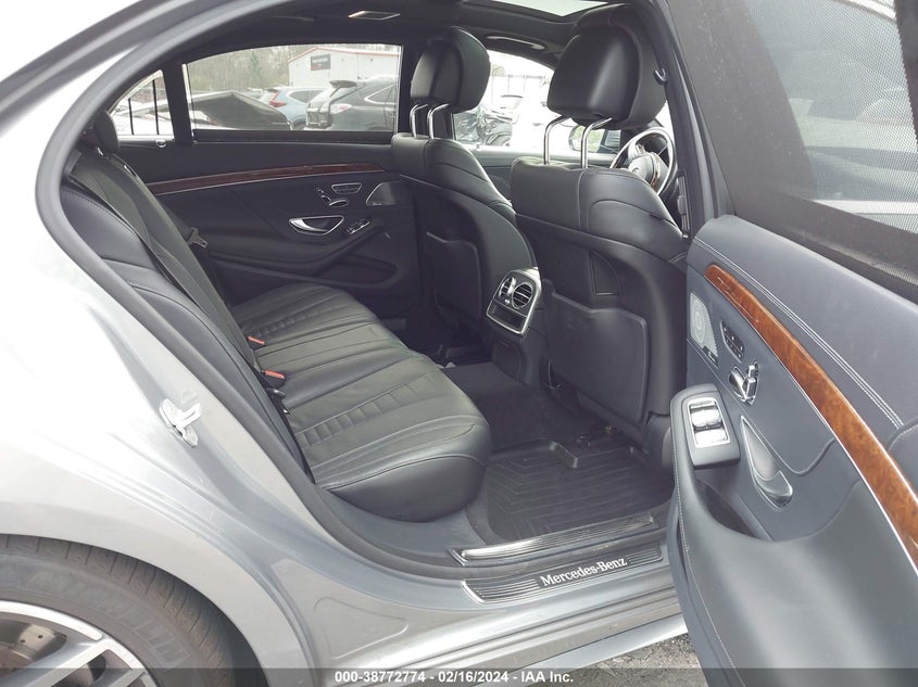 2015 MERCEDES-BENZ S 550 4MATIC WDDUG8FB9FA185100