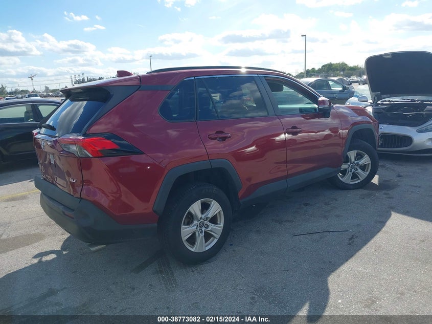 VIN 2T3W1RFV3KW056169 2019 TOYOTA RAV4 XLE