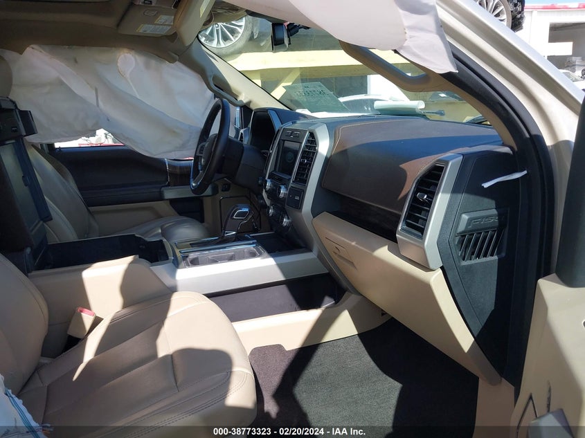 VIN 1FTEW1E58JFC09841 2018 FORD F-150 LARIAT