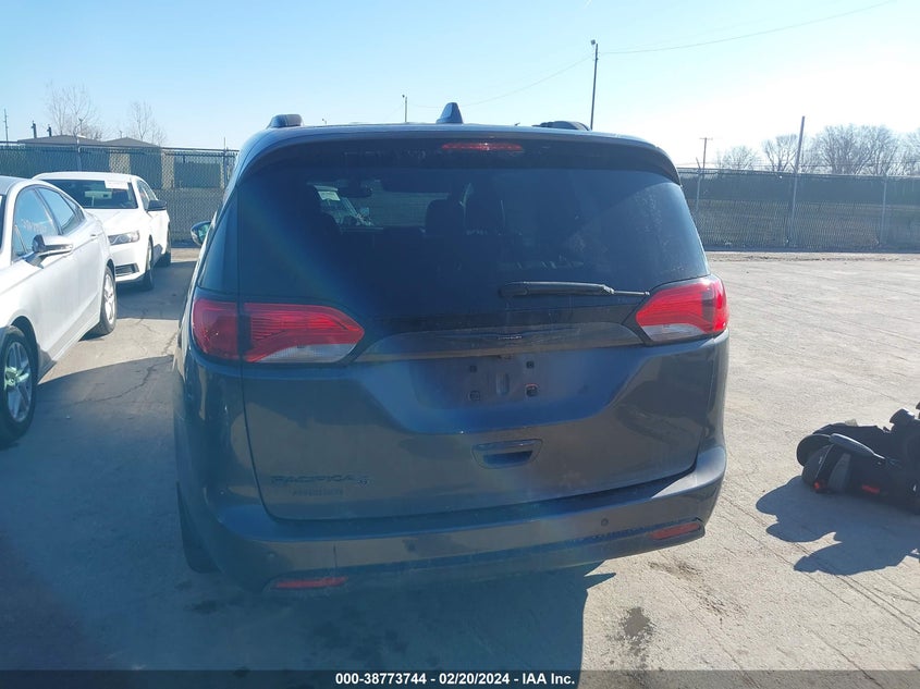 VIN 2C4RC1EG9LR257596 2020 CHRYSLER PACIFICA TOURING L PLUS