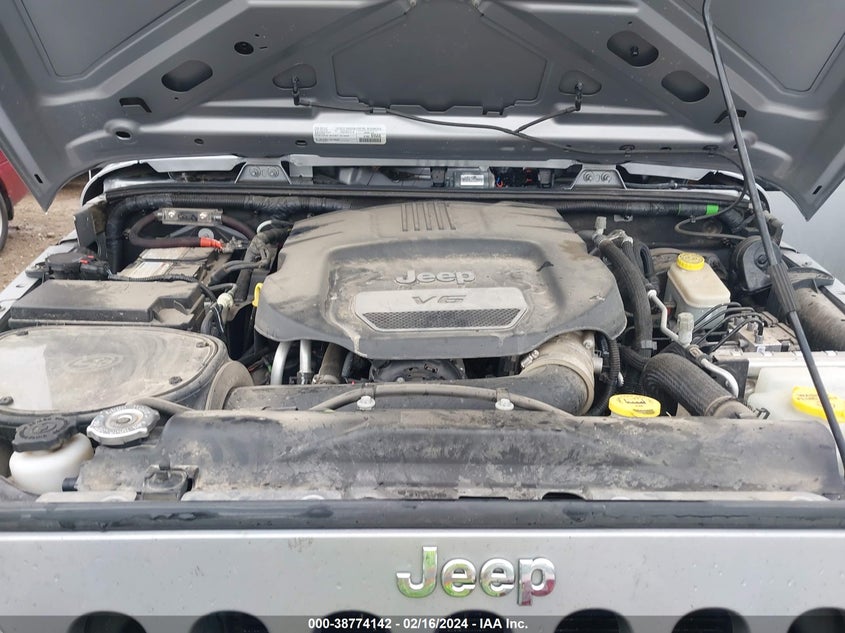 2017 JEEP WRANGLER UNLIMITED SPORT 4X4 - 1C4HJWDG2HL546657