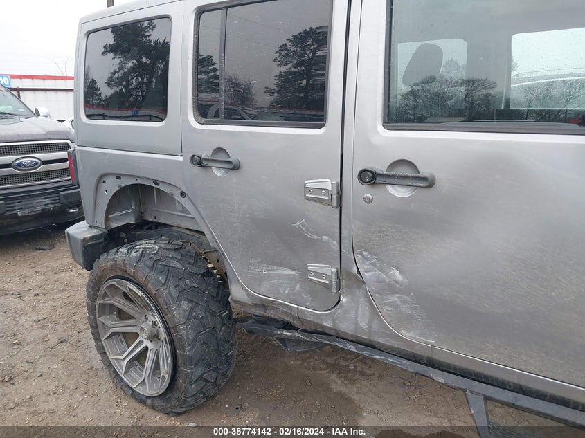 2017 JEEP WRANGLER UNLIMITED SPORT 4X4 - 1C4HJWDG2HL546657