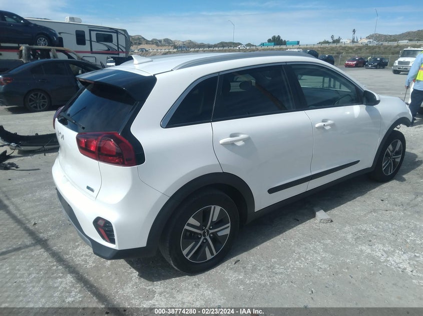 2022 KIA NIRO LXS - KNDCB3LC0N5547746
