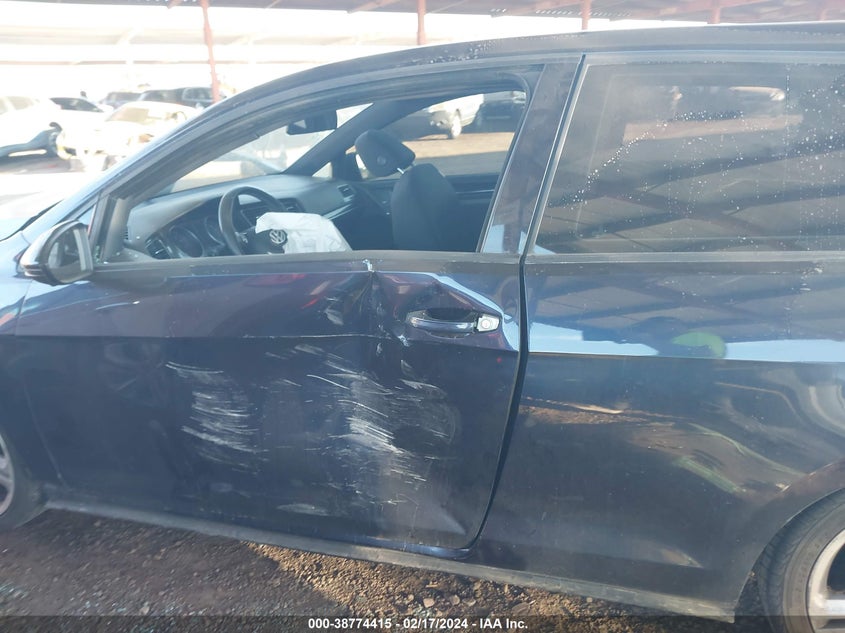 2016 VOLKSWAGEN GOLF GTI S/SE - 3VWYT7AU7GM024837
