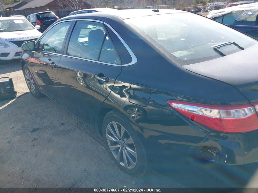 2015 TOYOTA CAMRY XLE - 4T1BF1FK8FU950495
