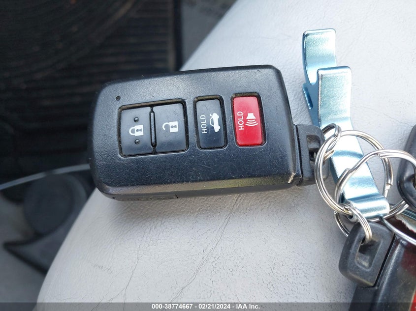 2015 TOYOTA CAMRY XLE - 4T1BF1FK8FU950495