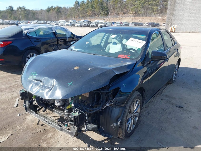 2015 TOYOTA CAMRY XLE - 4T1BF1FK8FU950495