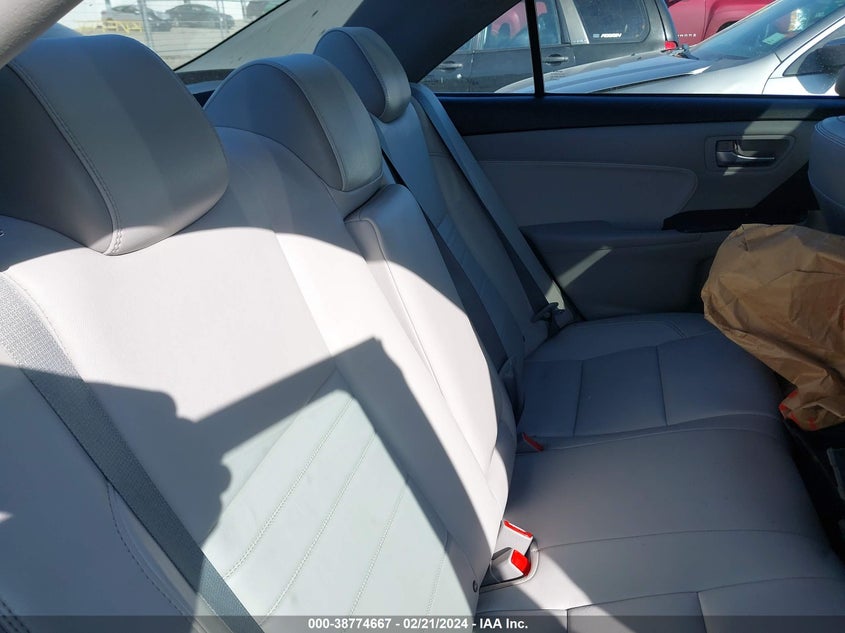 2015 TOYOTA CAMRY XLE - 4T1BF1FK8FU950495