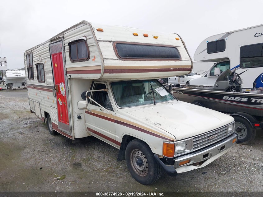TOYOTA PICKUP COMMERCIAL/CAMPER 1984. Lot# 38774928. VIN JT5RN55D7E5023539. Photo 1