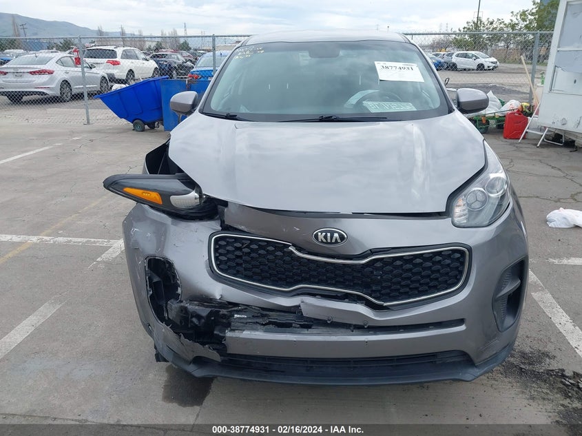 VIN KNDPM3AC3J7394860 2018 KIA SPORTAGE LX