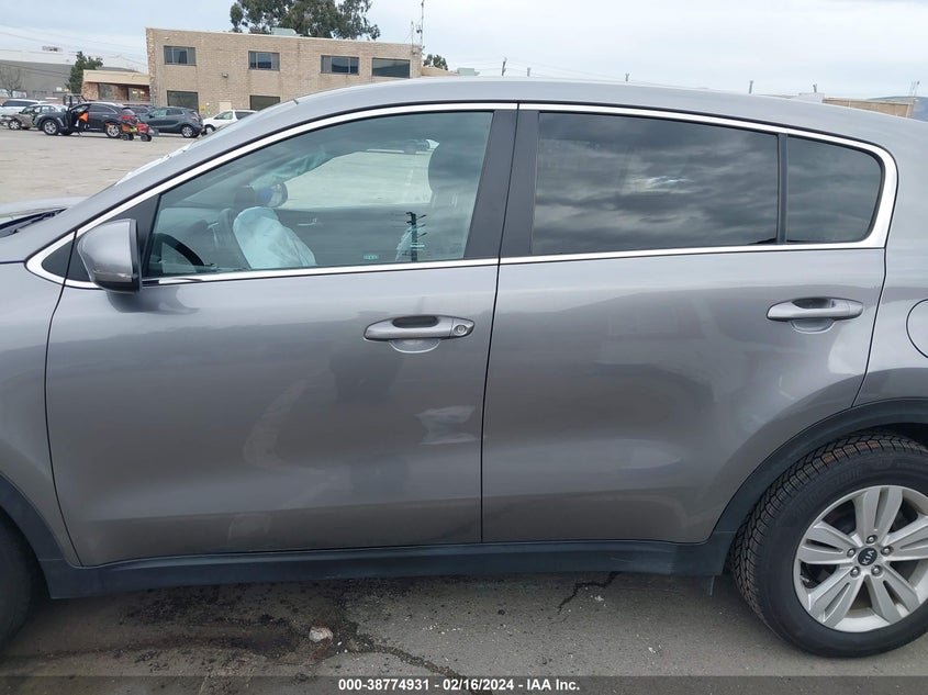 VIN KNDPM3AC3J7394860 2018 KIA SPORTAGE LX