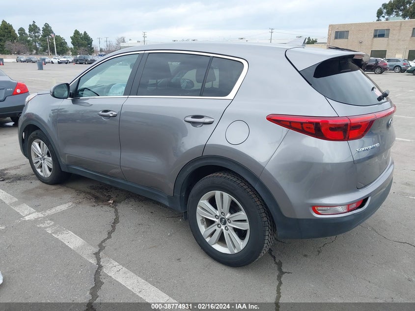 VIN KNDPM3AC3J7394860 2018 KIA SPORTAGE LX