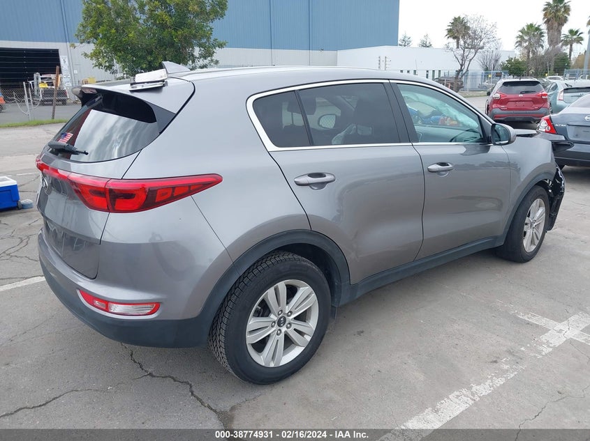 VIN KNDPM3AC3J7394860 2018 KIA SPORTAGE LX