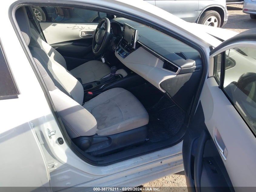 2020 TOYOTA COROLLA LE - JTDEPRAE8LJ046531