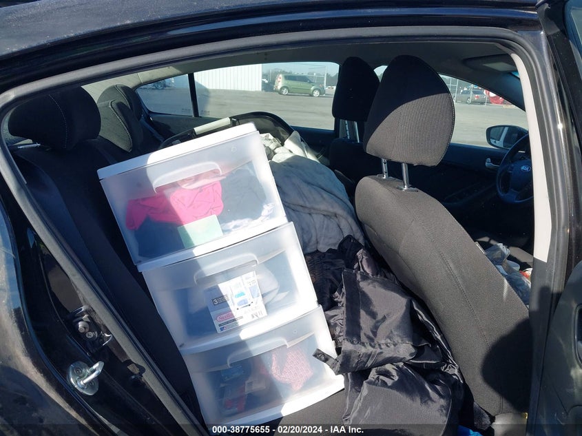 2017 KIA FORTE LX - 3KPFK4A74HE028927