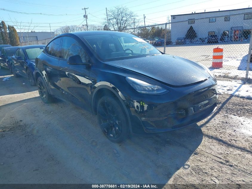 2021 Tesla Model Y Standard Range Rear-Wheel Drive VIN: 5YJYGDED3MF108962 Lot: 38775681