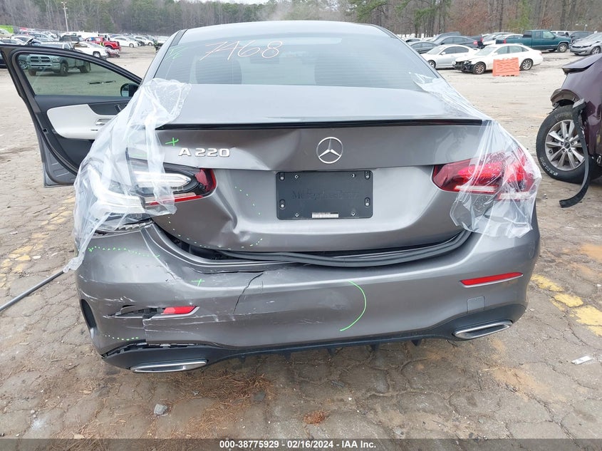 2019 MERCEDES-BENZ A 220 VIN: WDD3G4EB1KW010780