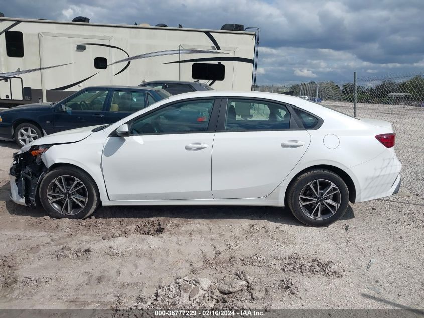 2022 Kia Forte Lxs VIN: 3KPF24AD4NE481365 Lot: 38777229