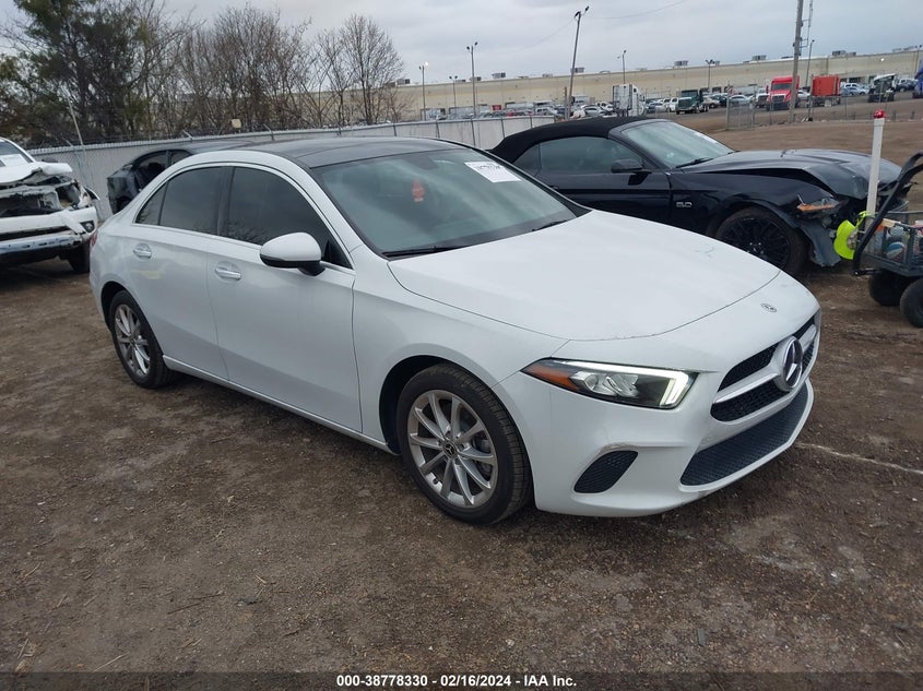 VIN W1K3G4EB5LW046487 2020 MERCEDES-BENZ A 220