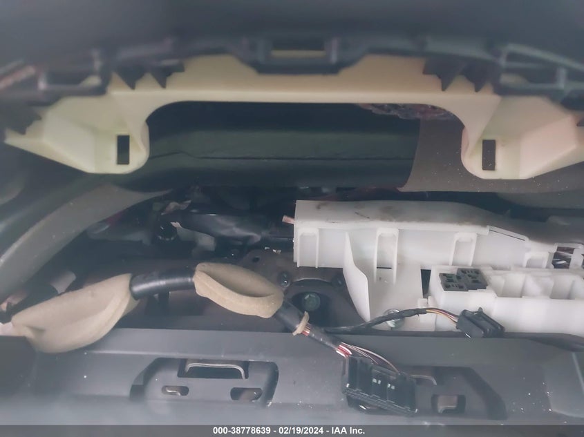 2017 TOYOTA COROLLA SE - 5YFBURHE8HP724246