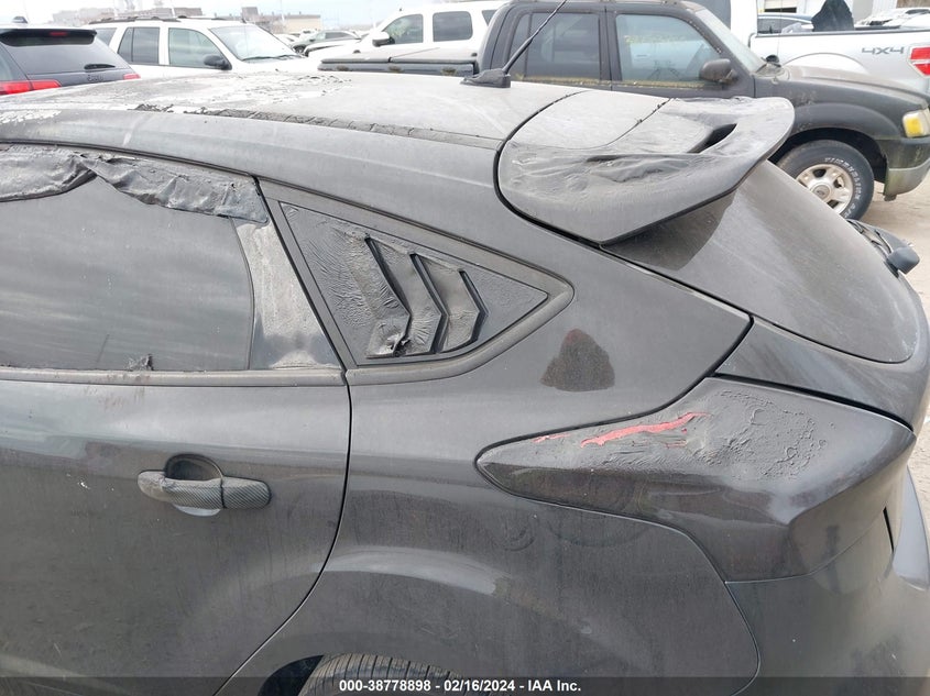 VIN 1FADP3L90HL213698 2017 FORD FOCUS ST
