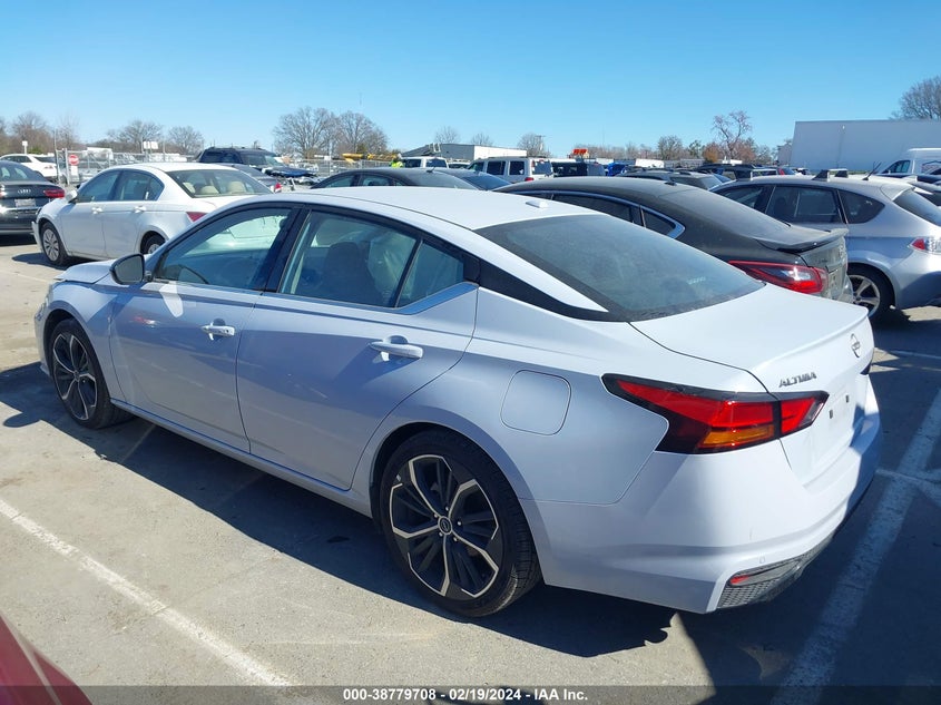 VIN 1N4BL4CV5PN366120 2023 NISSAN ALTIMA SR