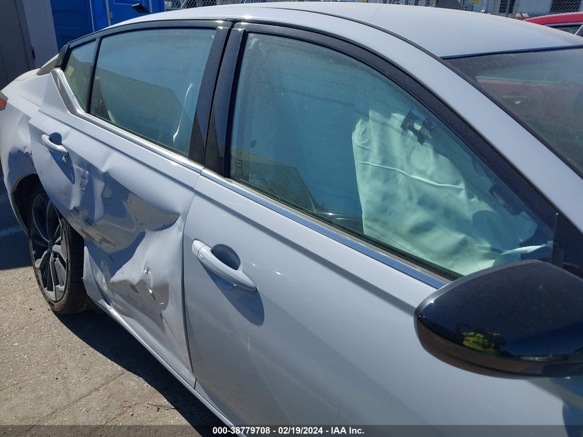 VIN 1N4BL4CV5PN366120 2023 NISSAN ALTIMA SR