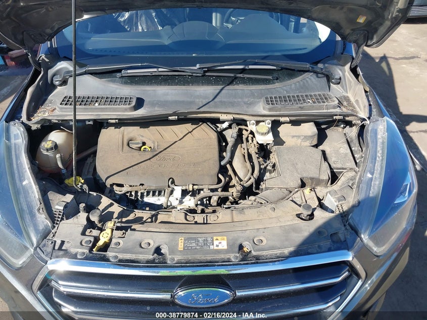 VIN 1FMCU0GD0HUC26422 2017 FORD ESCAPE SE