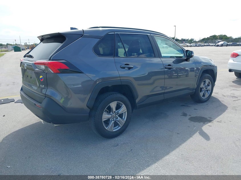 2022 TOYOTA RAV4 XLE - 2T3W1RFV4NC178366