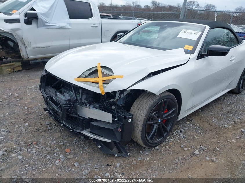 VIN: WBA63AT02NCH78812 2022 BMW M440I XDRIVE