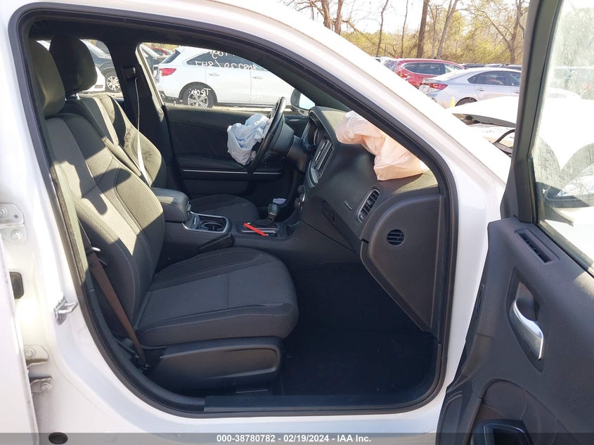 VIN 2C3CDXBG6KH707174 2019 DODGE CHARGER SXT RWD