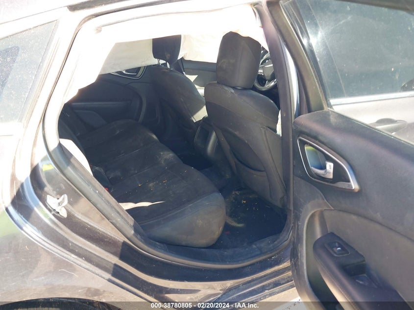 2016 CHRYSLER 200 LIMITED - 1C3CCCAB0GN116788